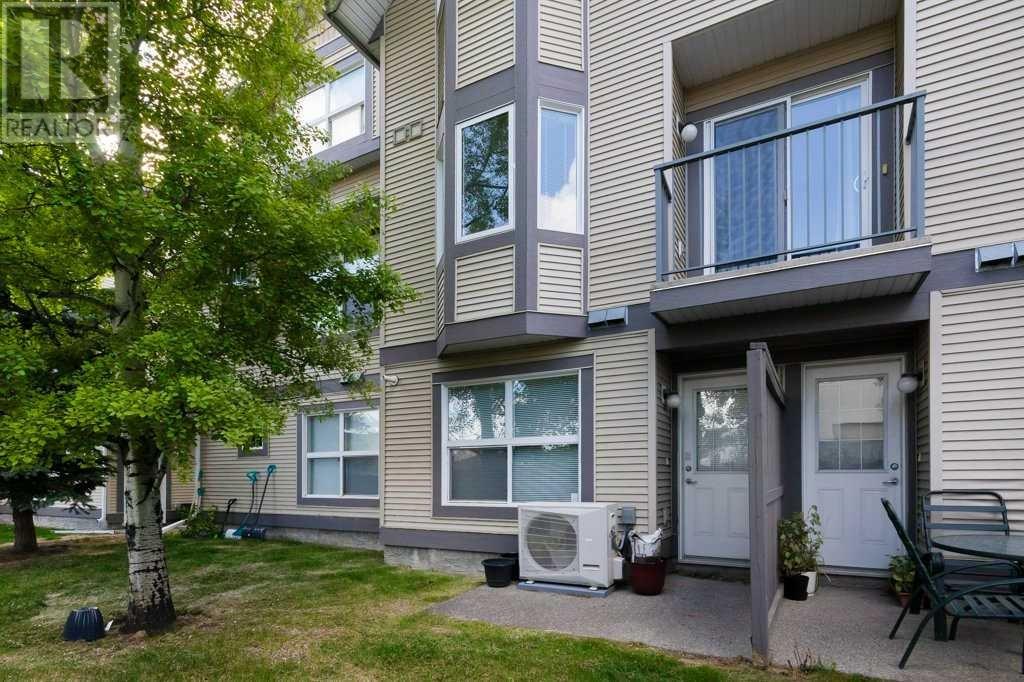 Single Family House for Sale in  Cedarwood Lane SW Cedarbrae Calgary 