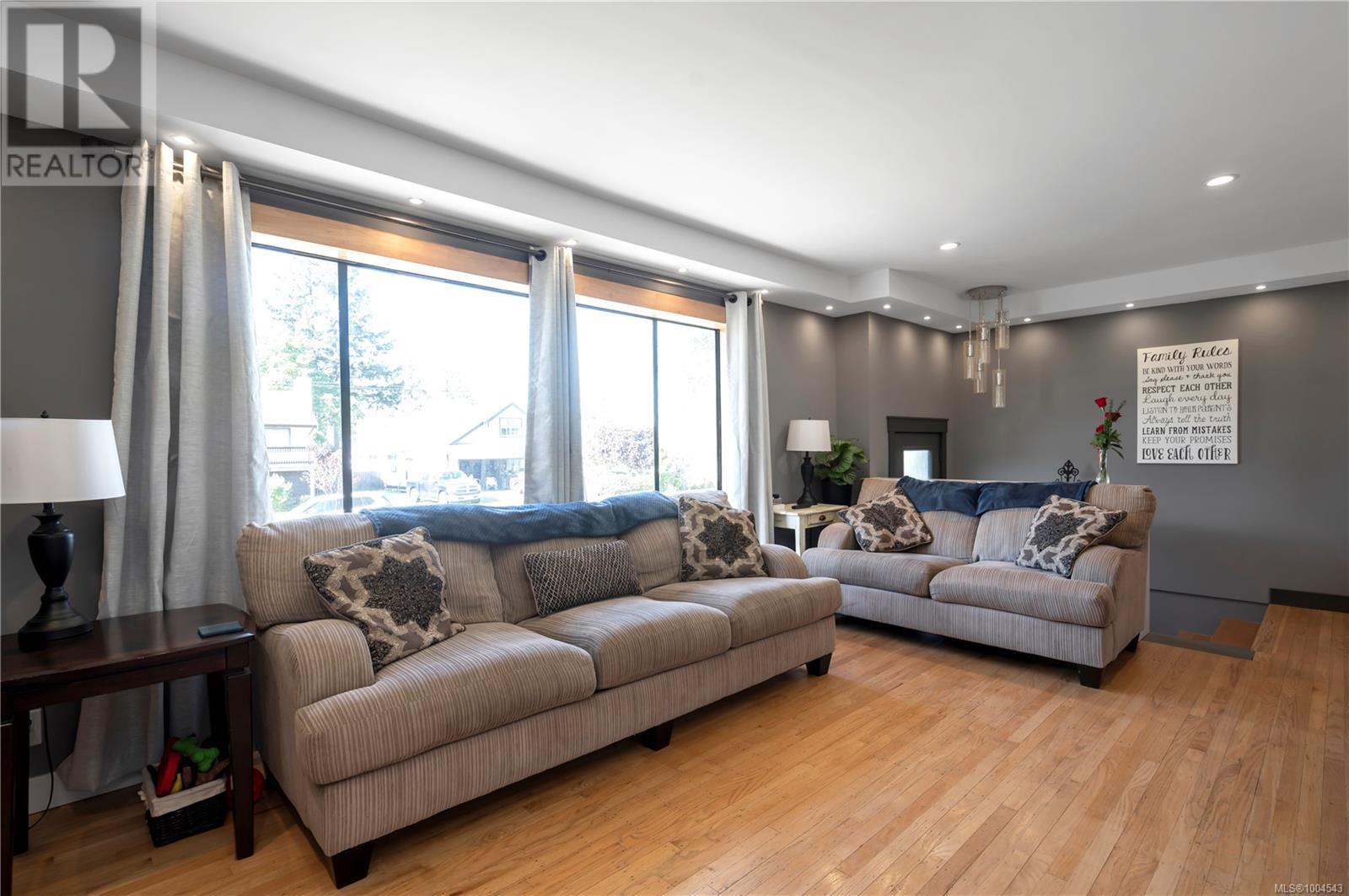 465 Elizabeth Rd, Campbell River