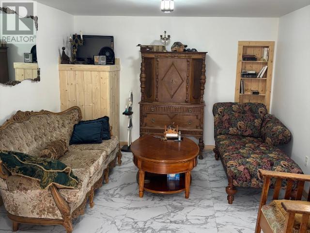 4710 ALDER, Texada Island