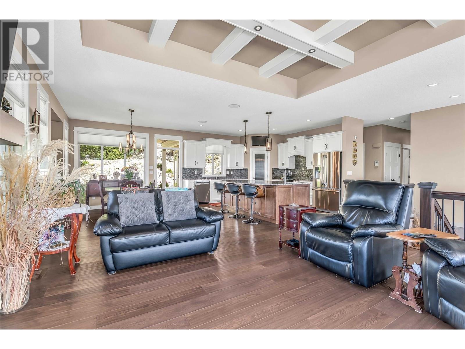 8780 Braeburn Drive, Coldstream