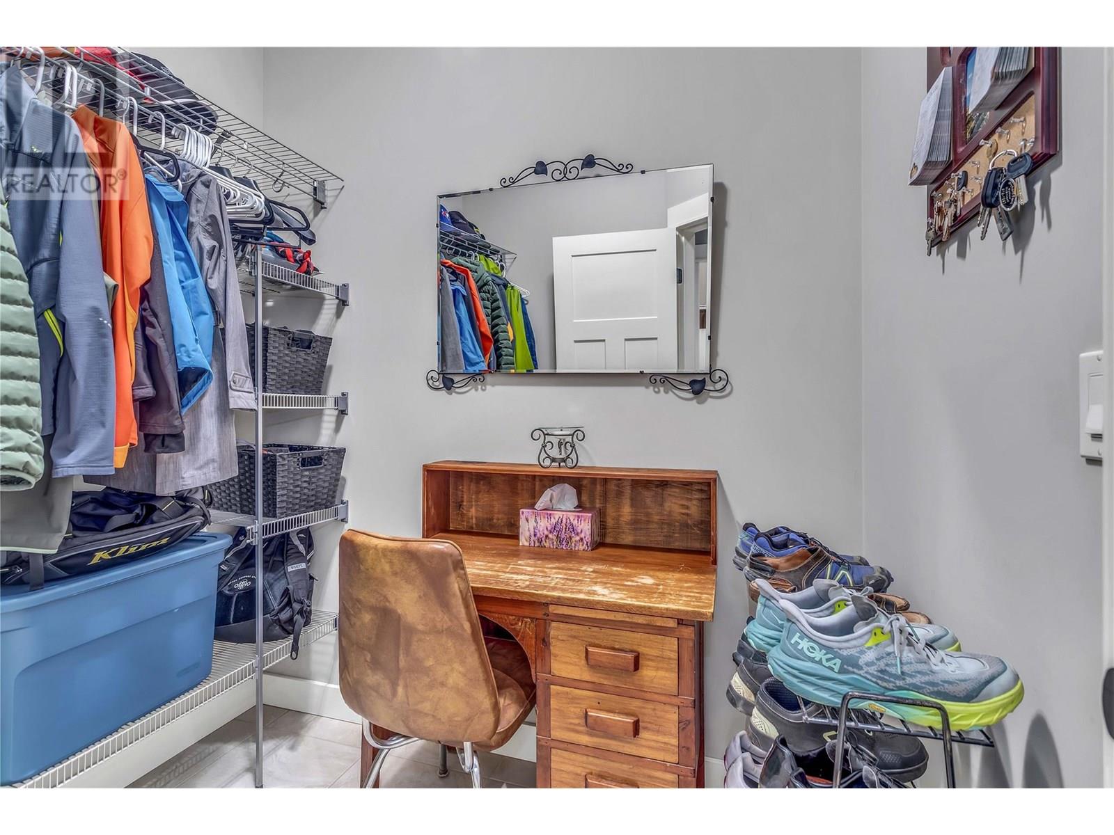 8780 Braeburn Drive, Coldstream