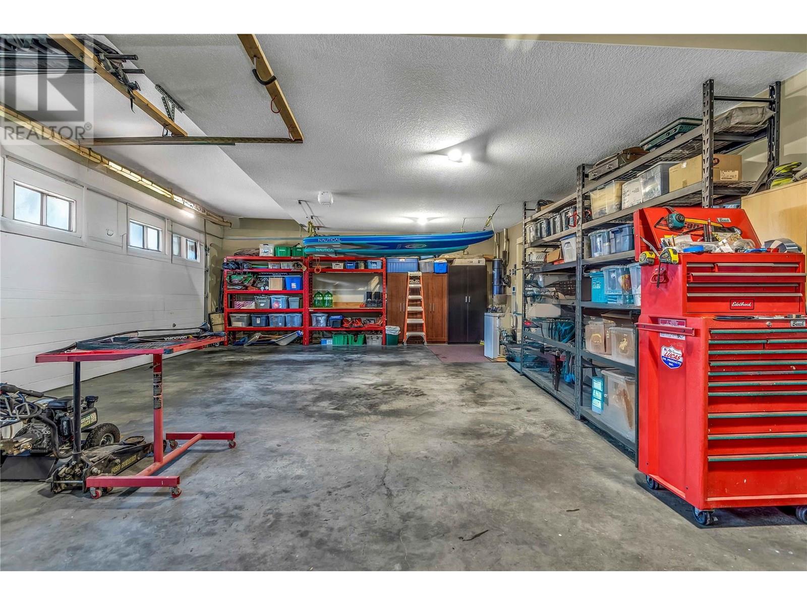 8780 Braeburn Drive, Coldstream