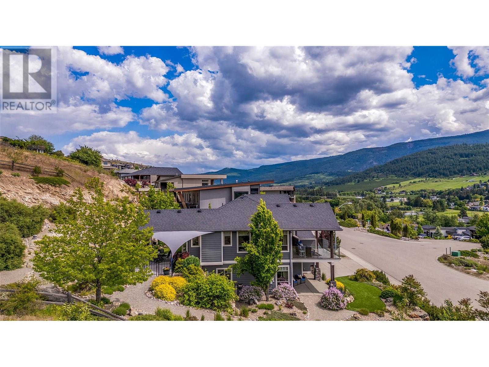 8780 Braeburn Drive, Coldstream