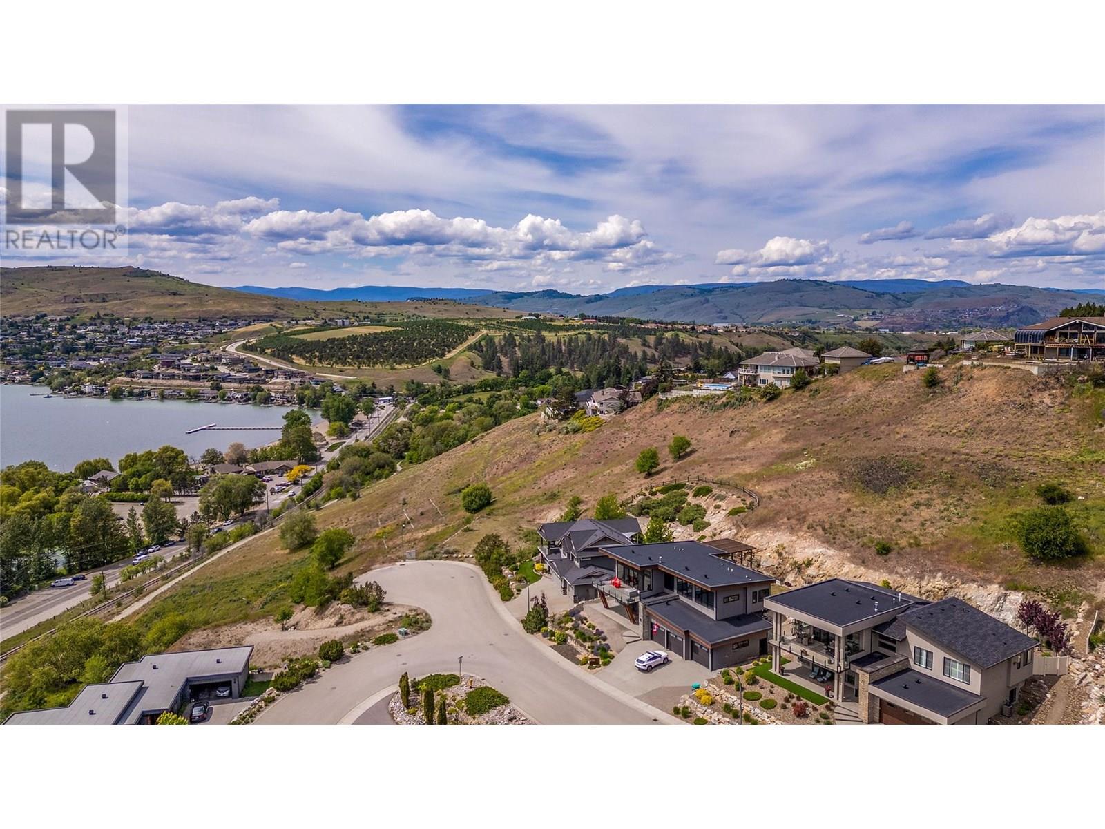 8780 Braeburn Drive, Coldstream