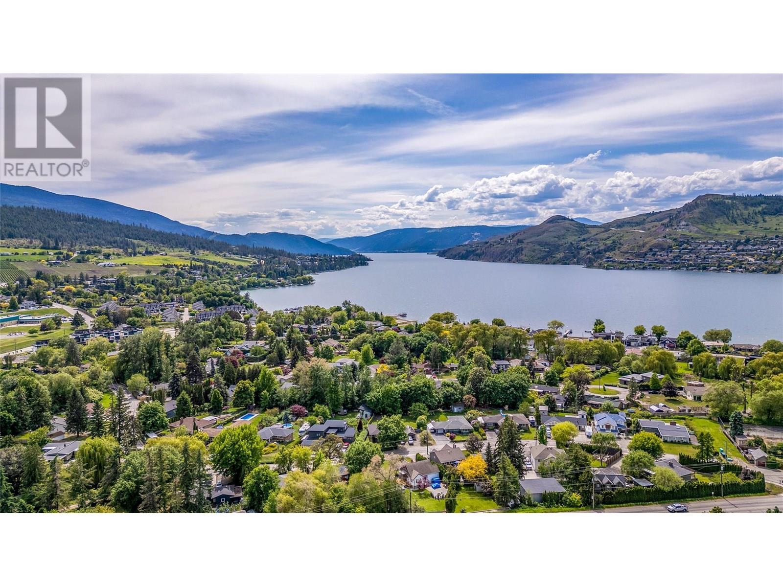 8780 Braeburn Drive, Coldstream