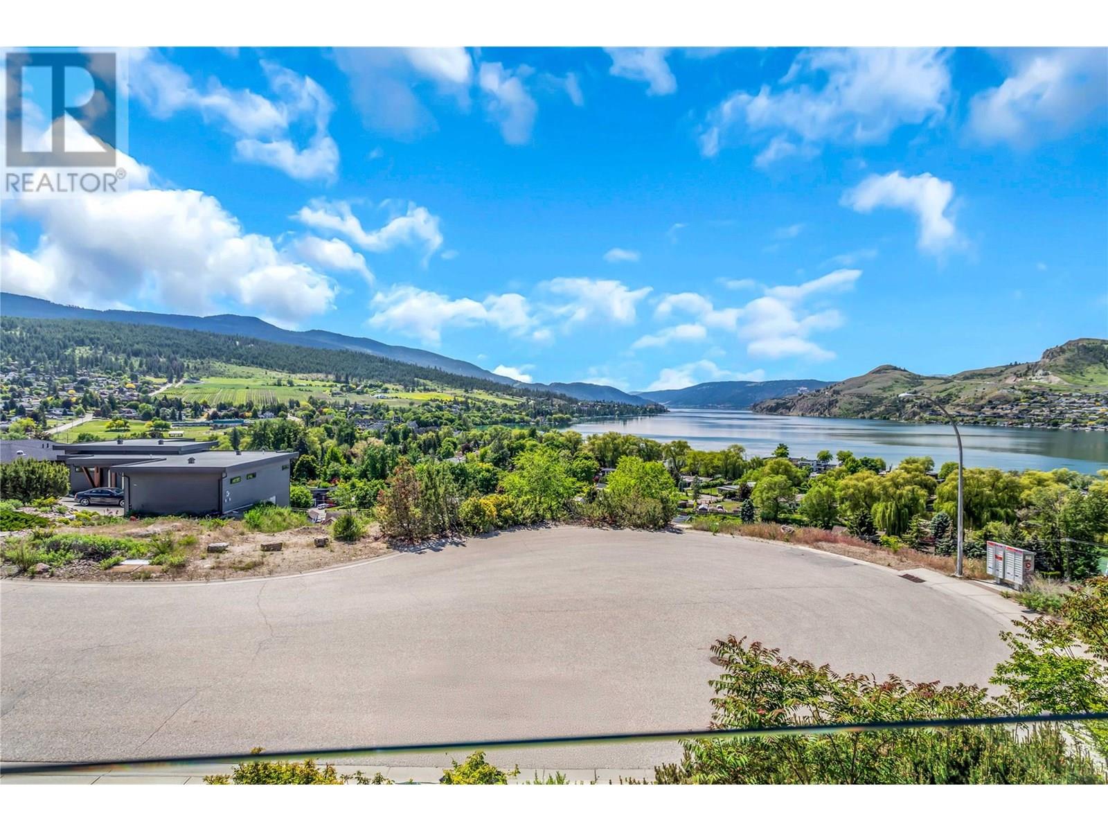 8780 Braeburn Drive, Coldstream