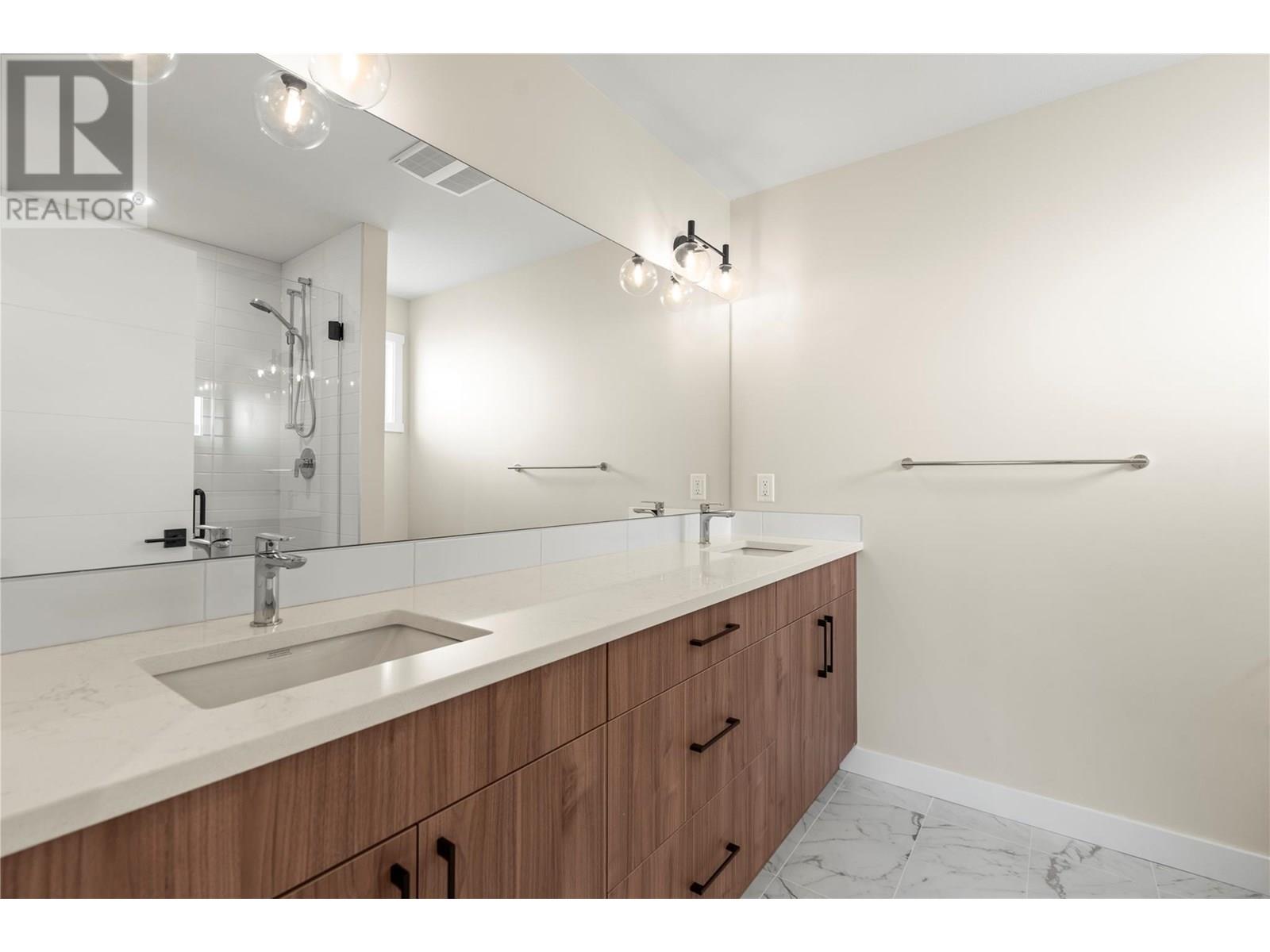 Photo 18 of 3907 26 Street Unit 3, Vernon BC