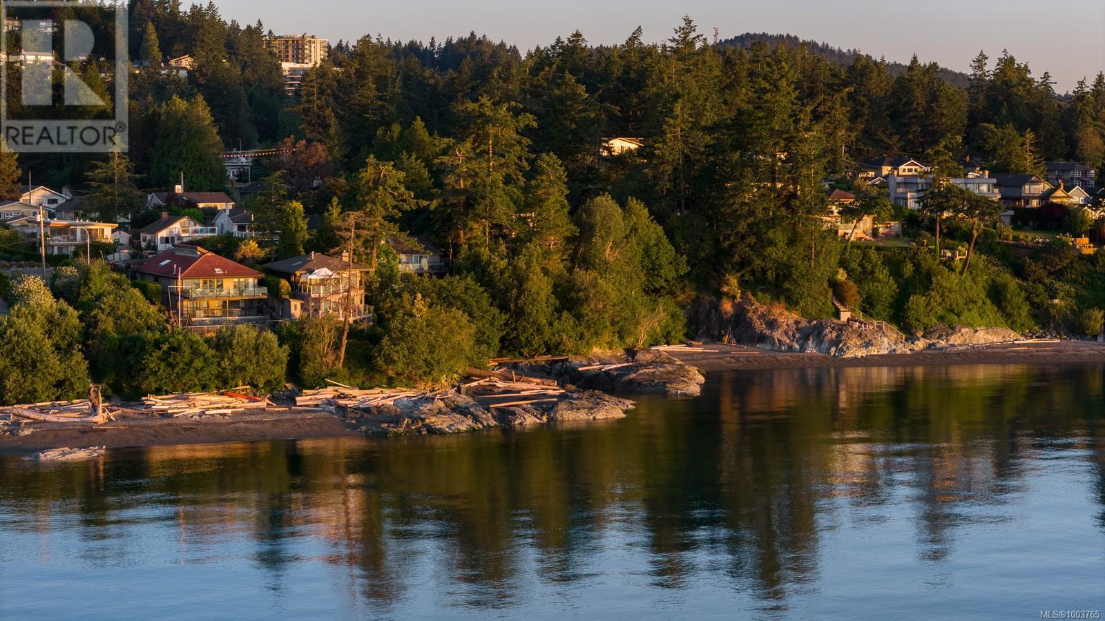#206 5229 CORDOVA BAY RD - Image 27
