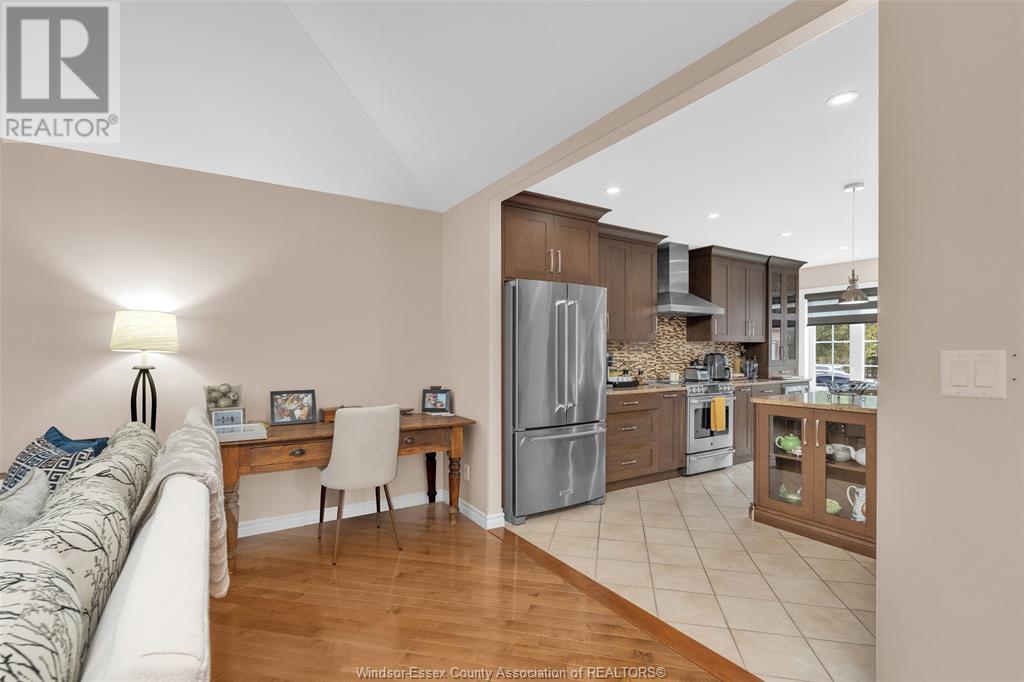 Photo 10 of 32 Robson Road Unit 2, Leamington ON