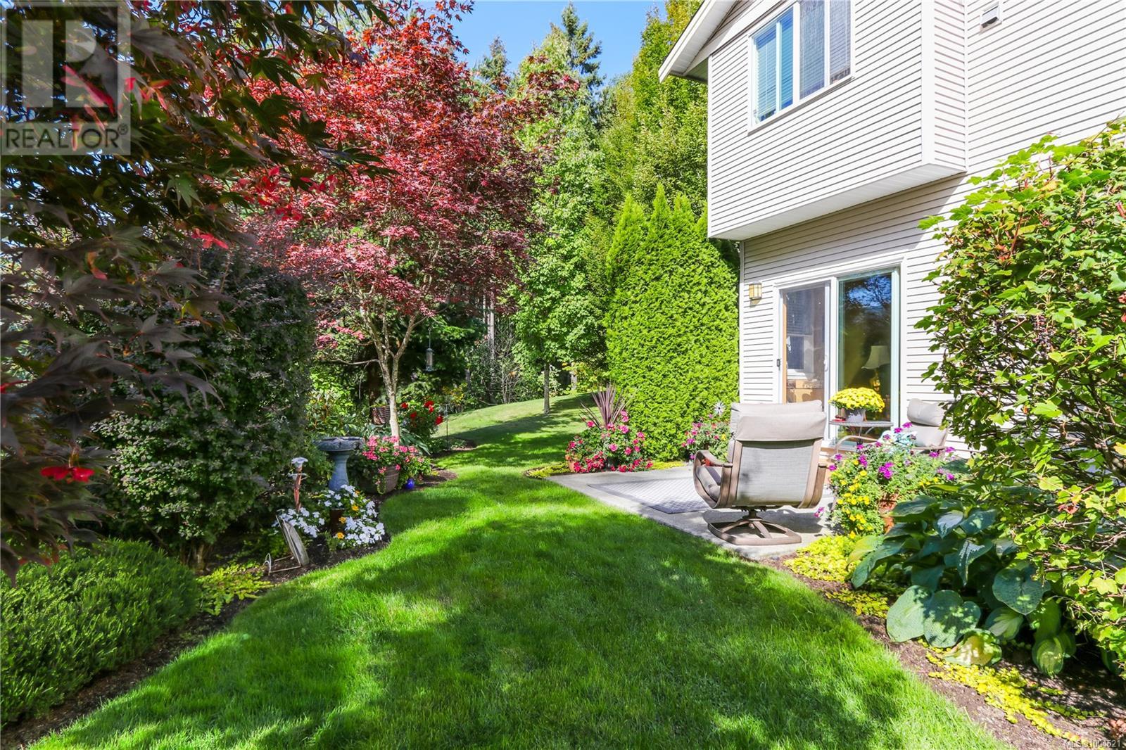 Photo 4 of 101 2169 Ridgemont Pl, Nanaimo BC