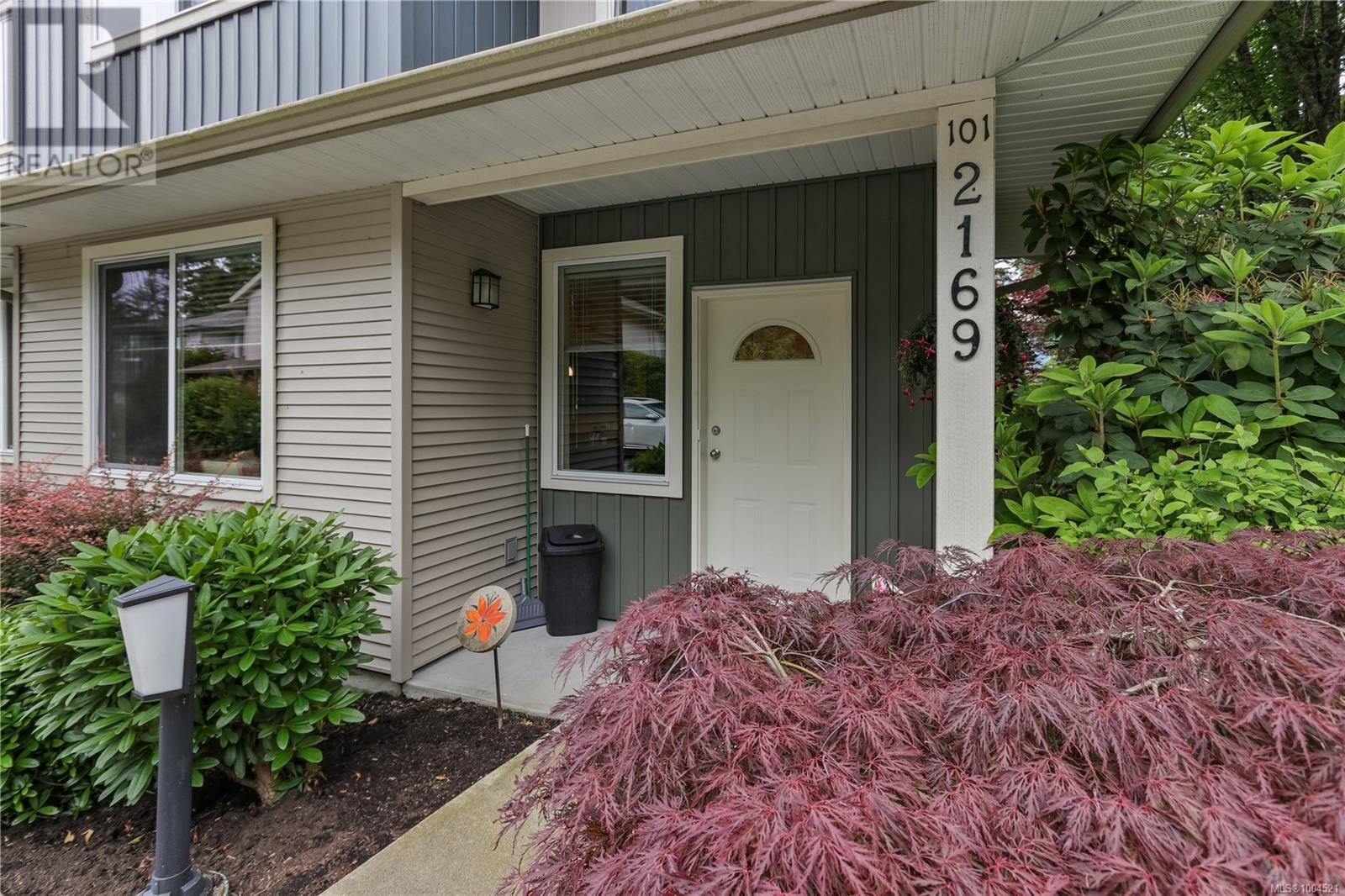 Photo 8 of 101 2169 Ridgemont Pl, Nanaimo BC