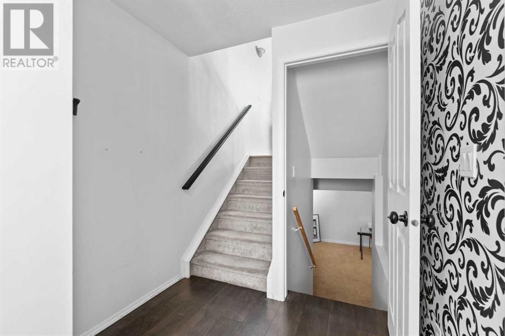 Single Family House 4 Level for Sale in  Northmount Drive NW Highwood Calgary 