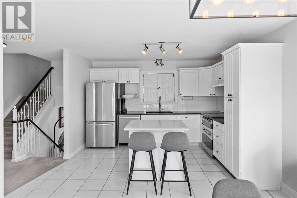 Single Family House 4 Level for Sale in  Northmount Drive NW Highwood Calgary 