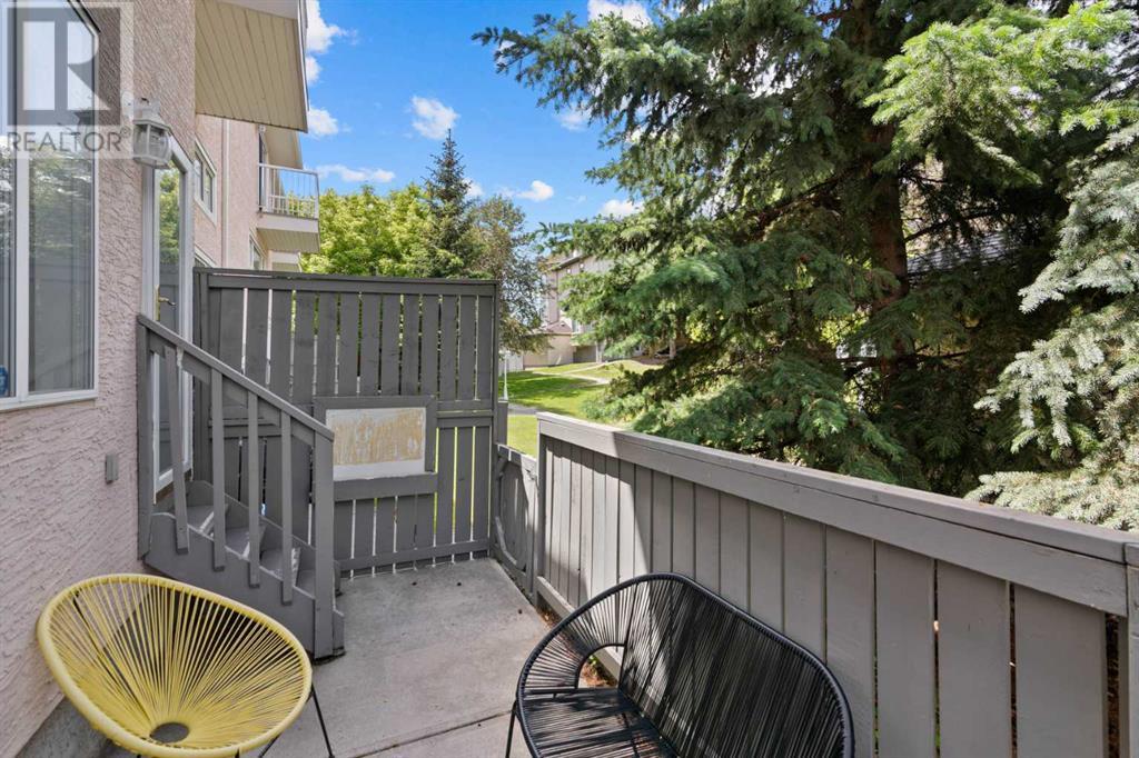 Single Family House 4 Level for Sale in  Northmount Drive NW Highwood Calgary 