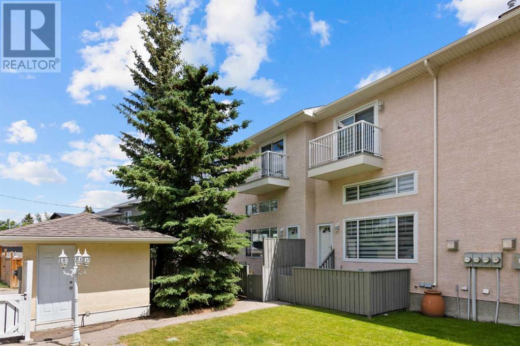 Single Family House 4 Level for Sale in  Northmount Drive NW Highwood Calgary 