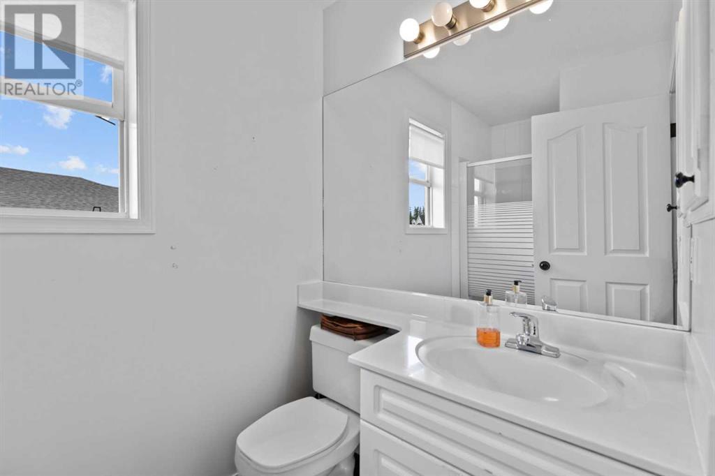 Single Family House 4 Level for Sale in  Northmount Drive NW Highwood Calgary 