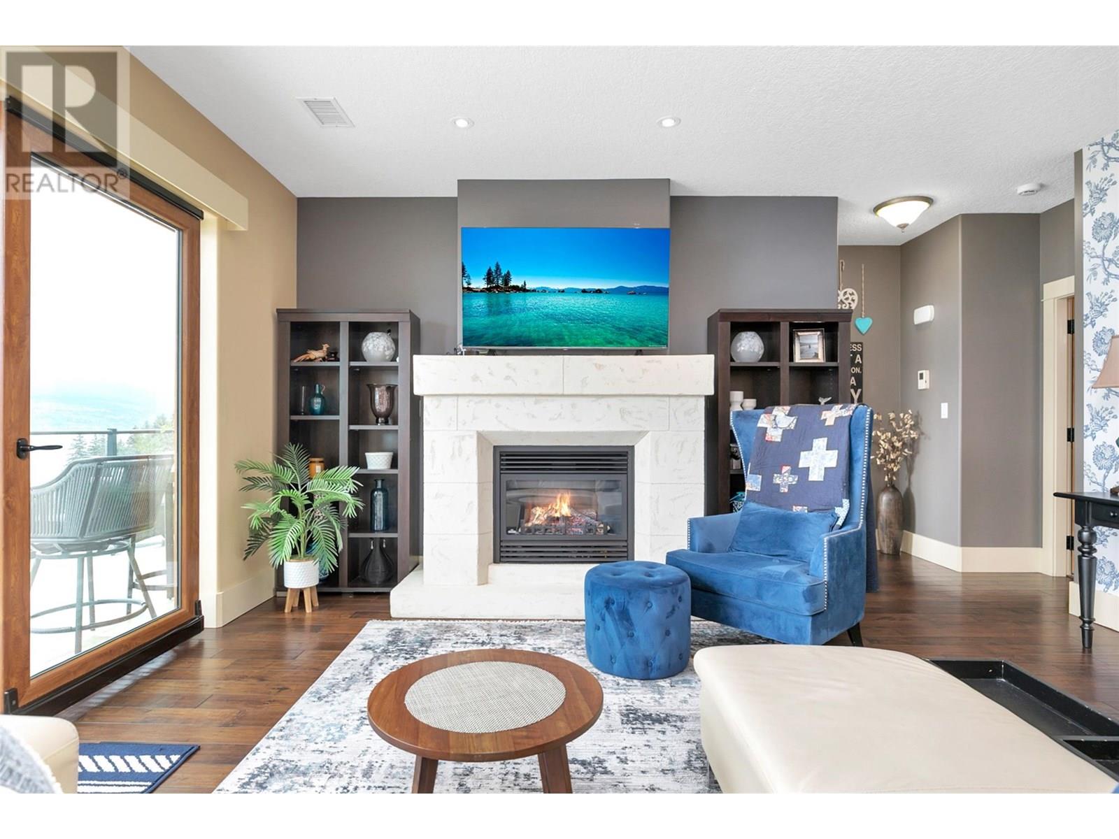 105 14419 Downtown Avenue, Summerland