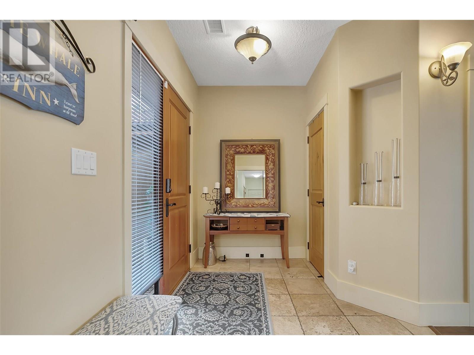 105 14419 Downtown Avenue, Summerland