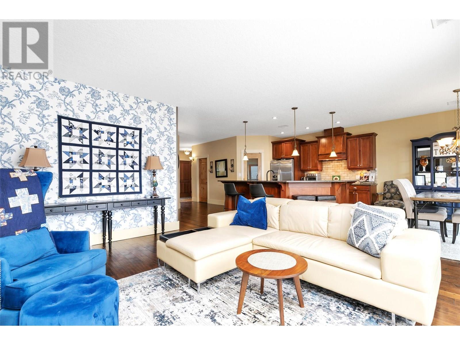 105 14419 Downtown Avenue, Summerland