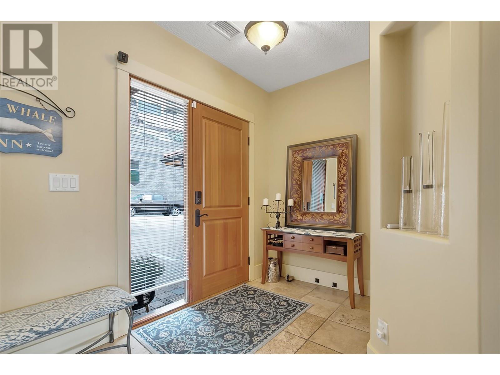 105 14419 Downtown Avenue, Summerland
