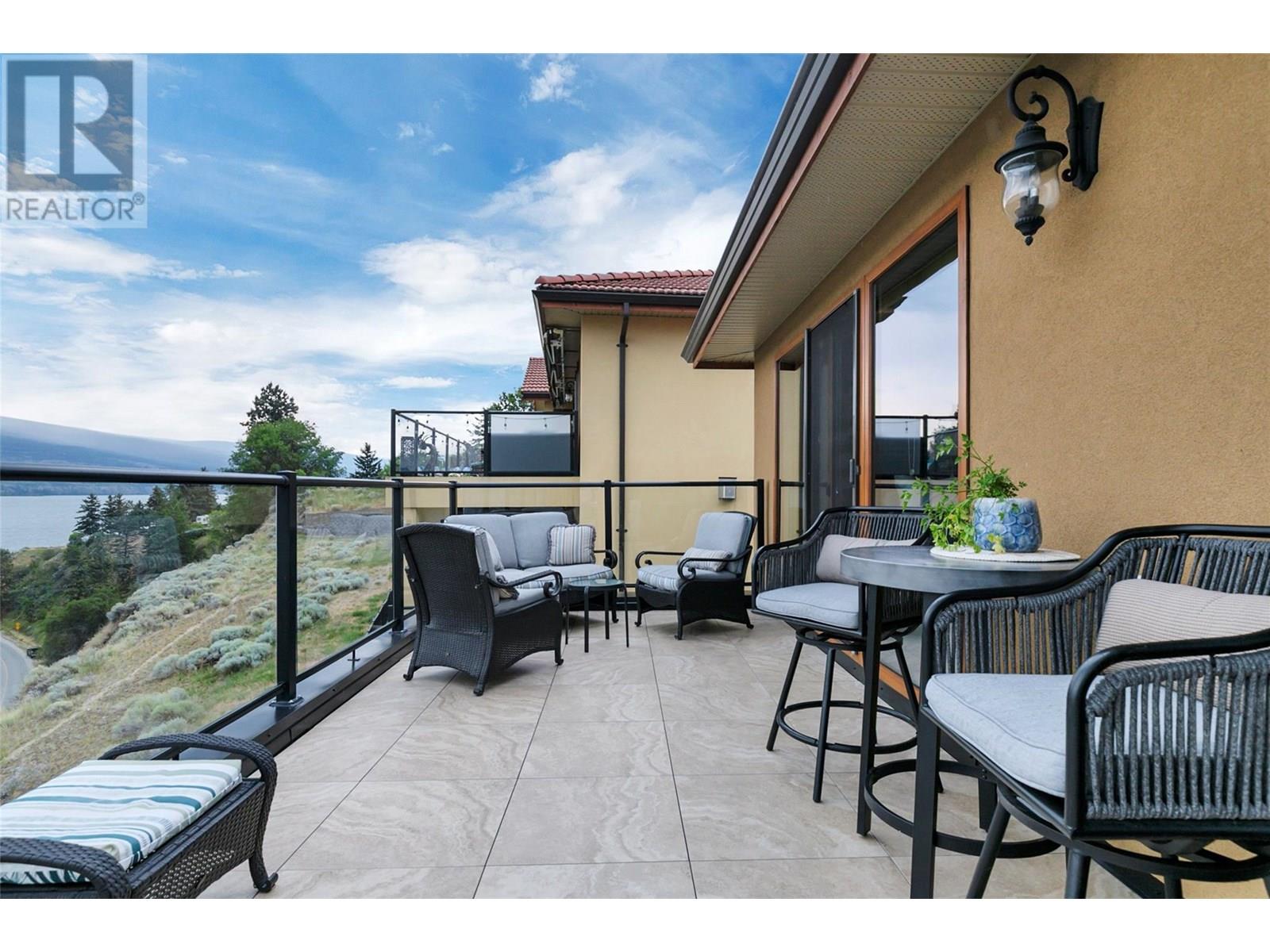 105 14419 Downtown Avenue, Summerland