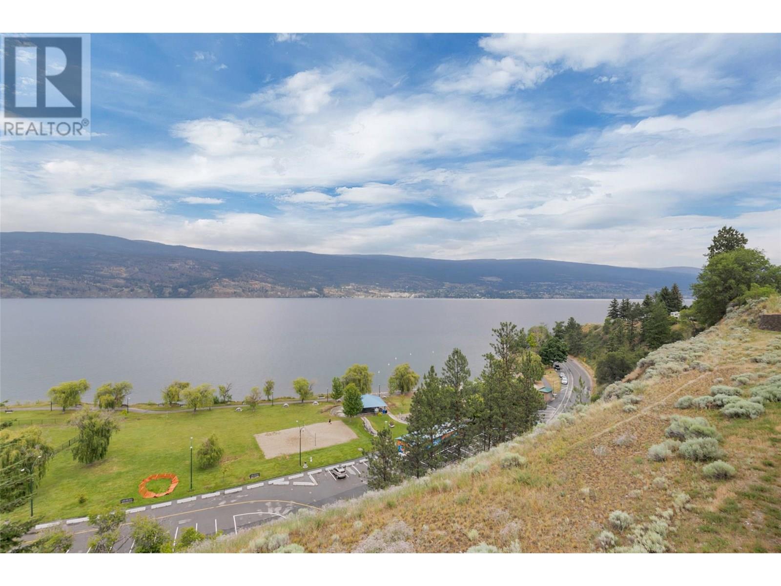 105 14419 Downtown Avenue, Summerland