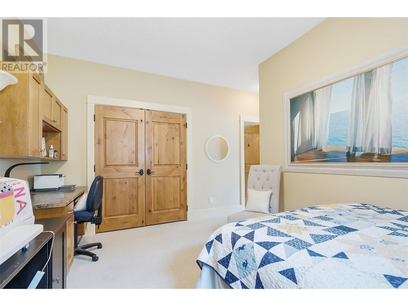 105 14419 Downtown Avenue, Summerland