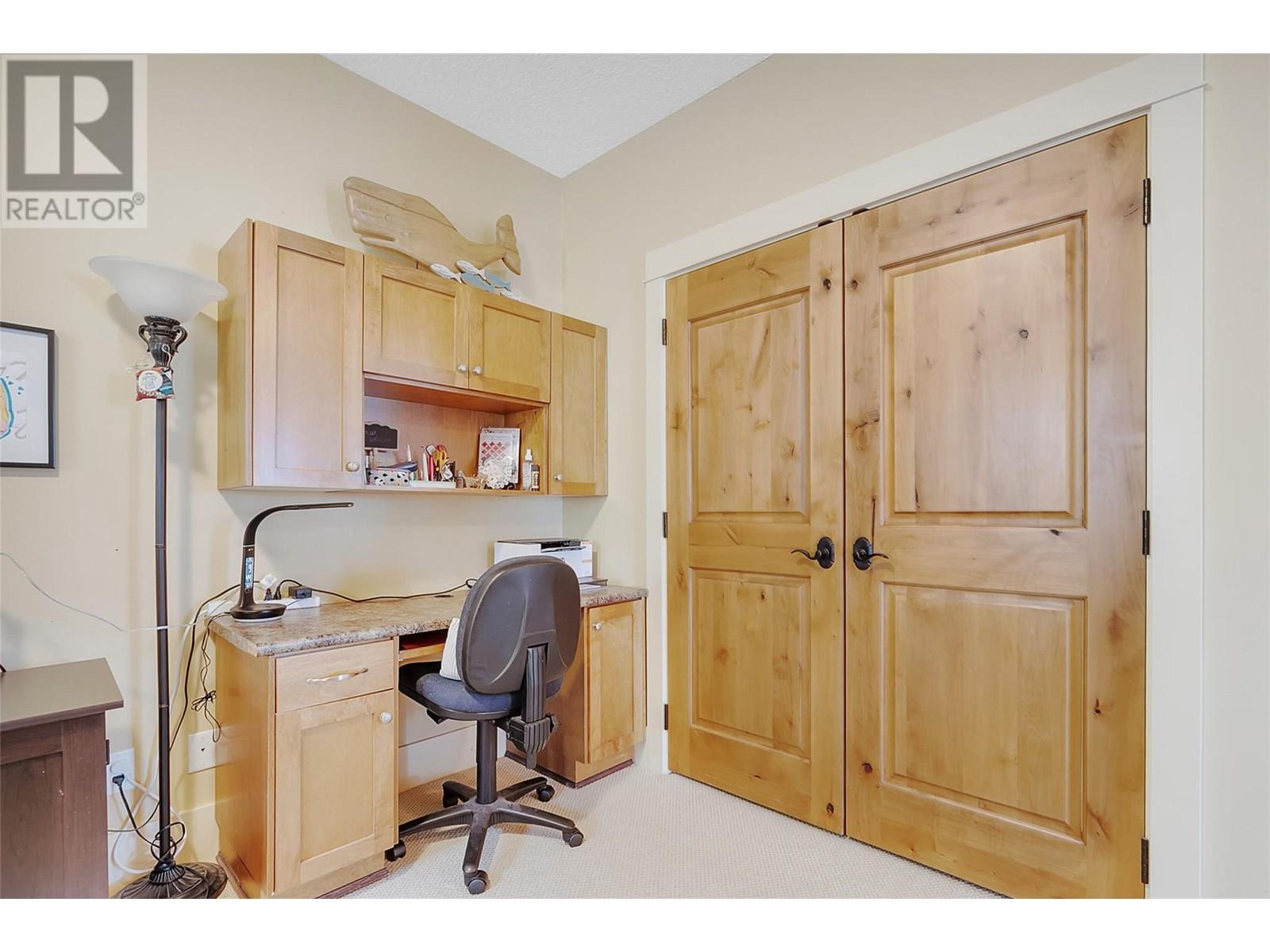 105 14419 Downtown Avenue, Summerland