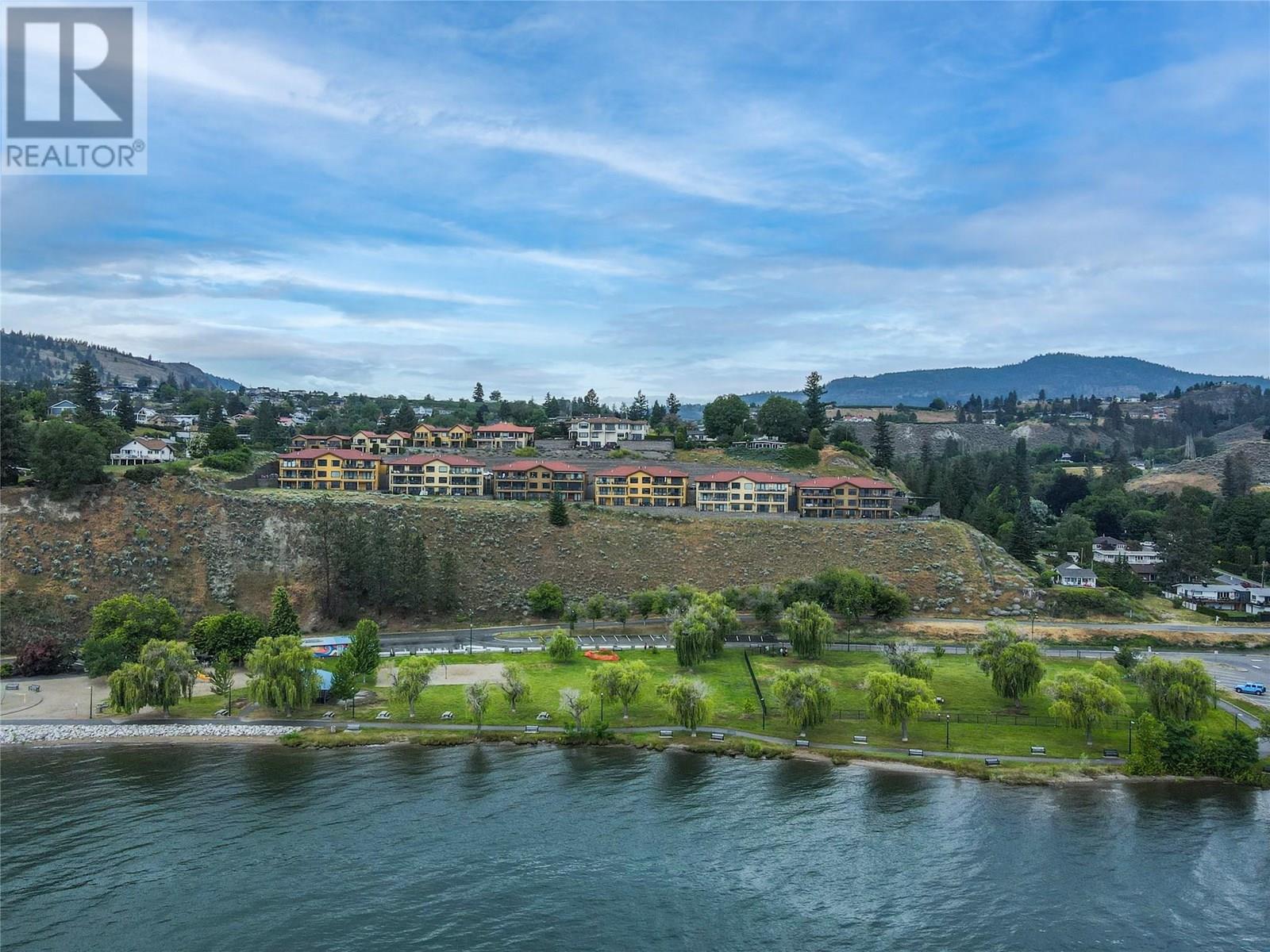 105 14419 Downtown Avenue, Summerland