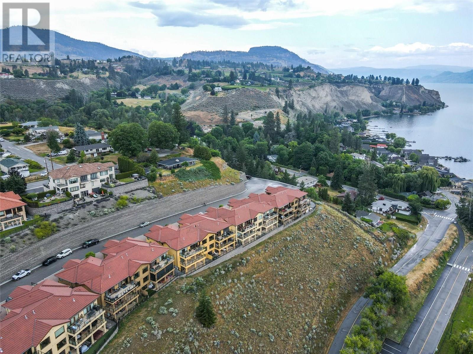 105 14419 Downtown Avenue, Summerland