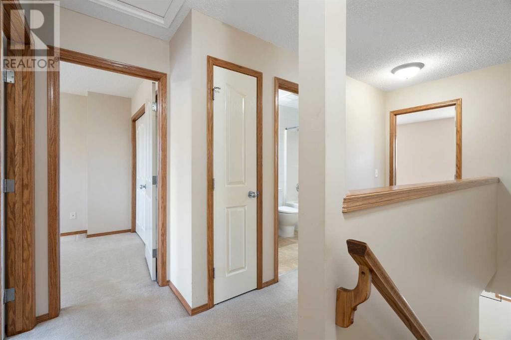Single Family House for Sale in  Saddletree Court NE Saddle Ridge Calgary 