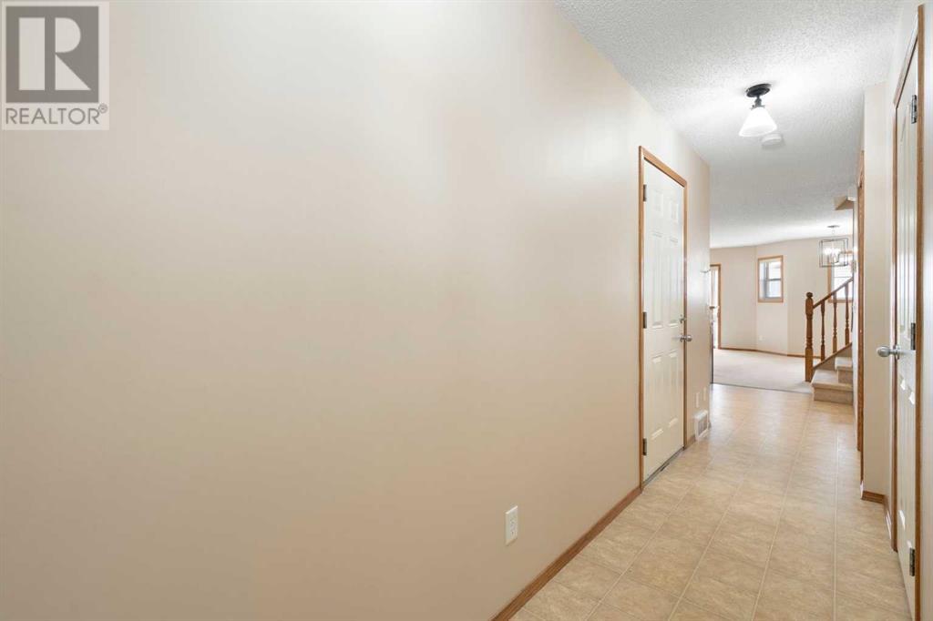 Single Family House for Sale in  Saddletree Court NE Saddle Ridge Calgary 