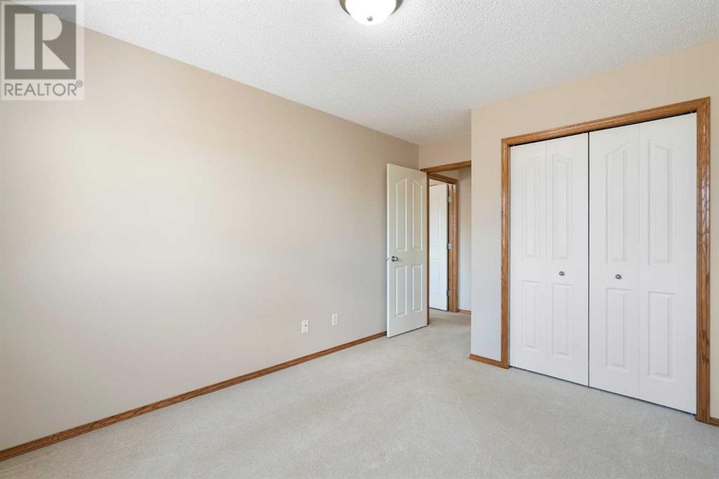 Single Family House for Sale in  Saddletree Court NE Saddle Ridge Calgary 
