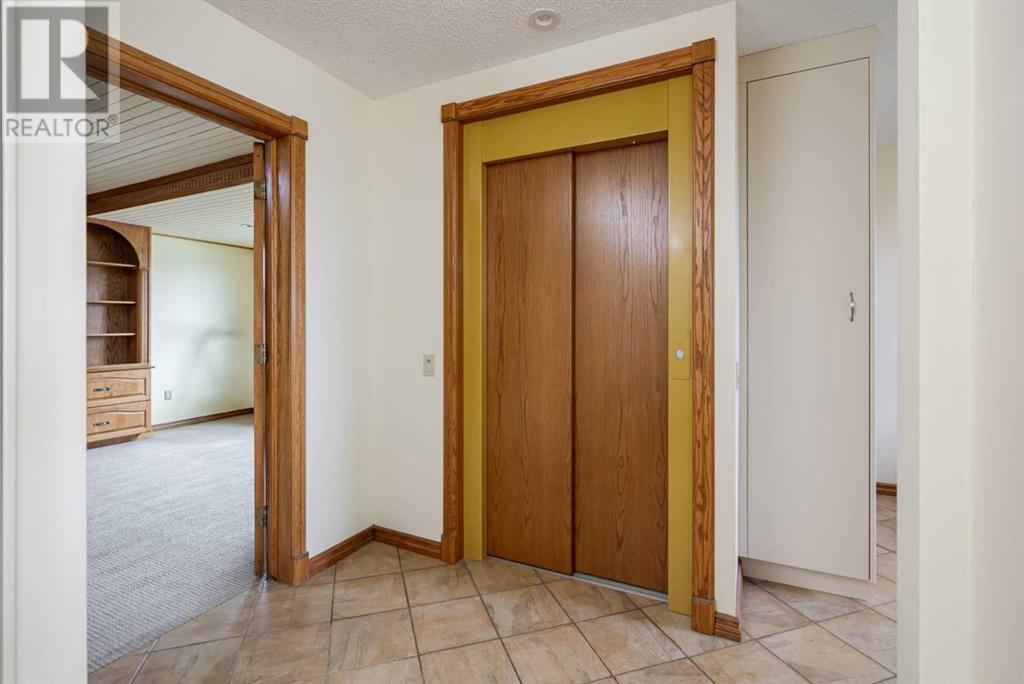 Single Family House for Sale in  Patterson Drive SW Patterson Calgary 