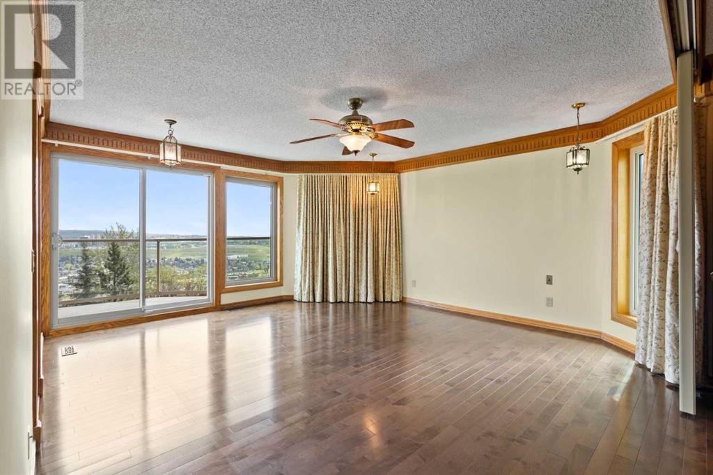 Single Family House for Sale in  Patterson Drive SW Patterson Calgary 