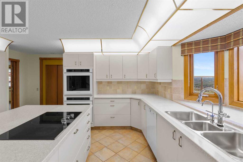 Single Family House for Sale in  Patterson Drive SW Patterson Calgary 