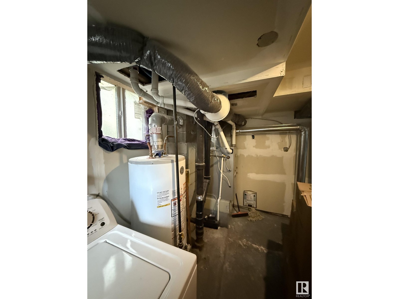 Photo 38 of 10915 67 Av Nw, Edmonton AB