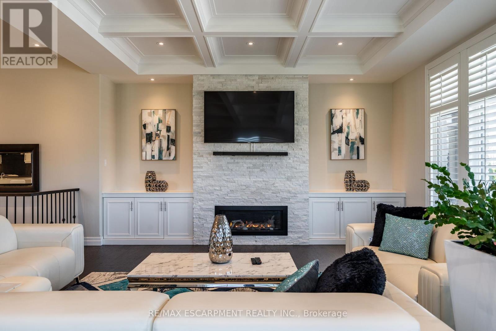 Photo 14 of 10 Harper Boulevard, Brantford ON