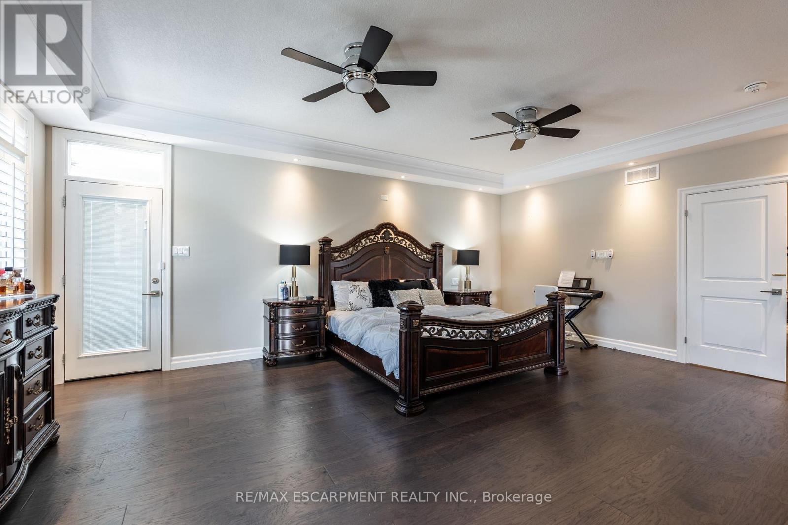 Photo 18 of 10 Harper Boulevard, Brantford ON