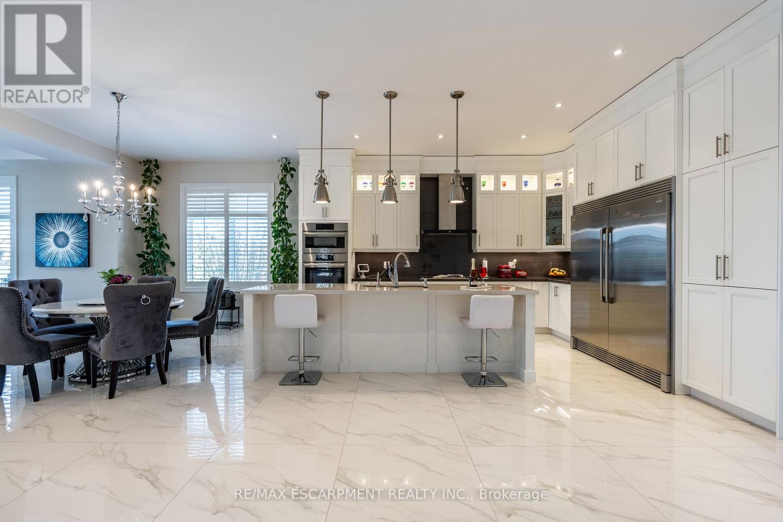 Photo 7 of 10 Harper Boulevard, Brantford ON