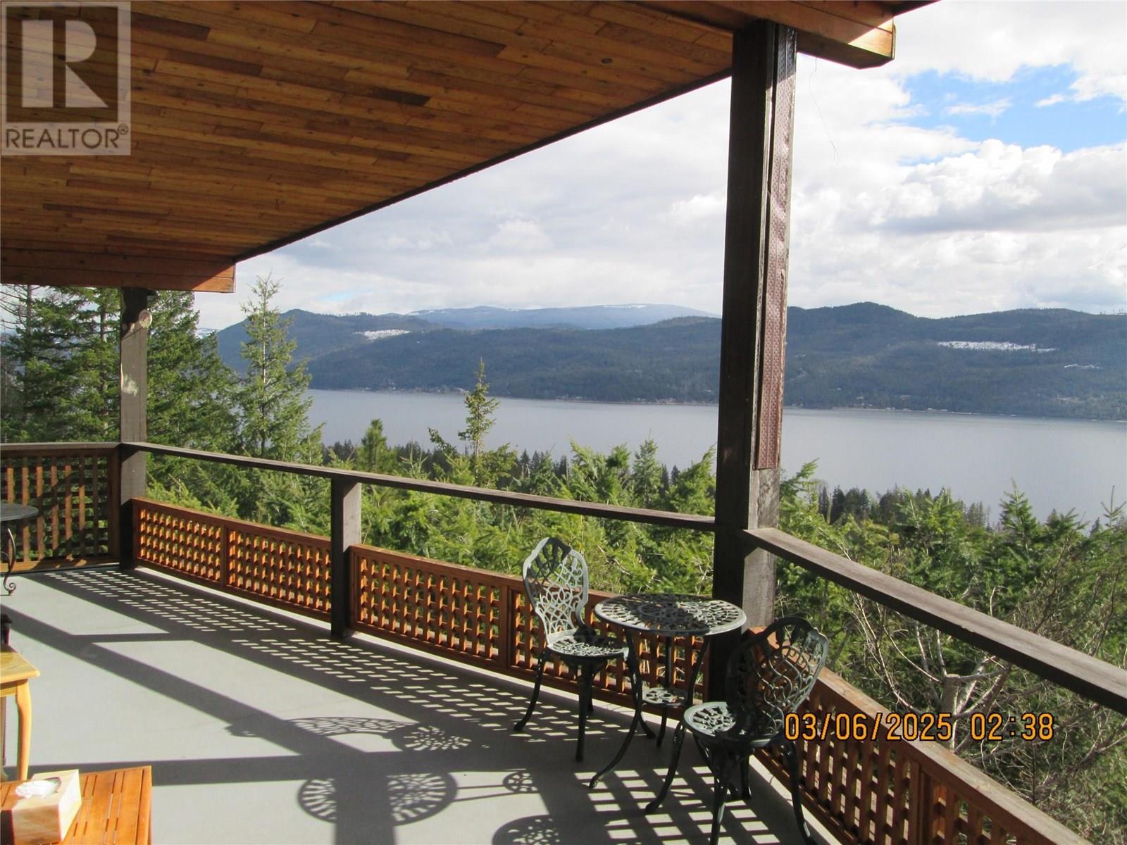 Photo 6 of 5305 Meadow Creek Crescent, Celista BC