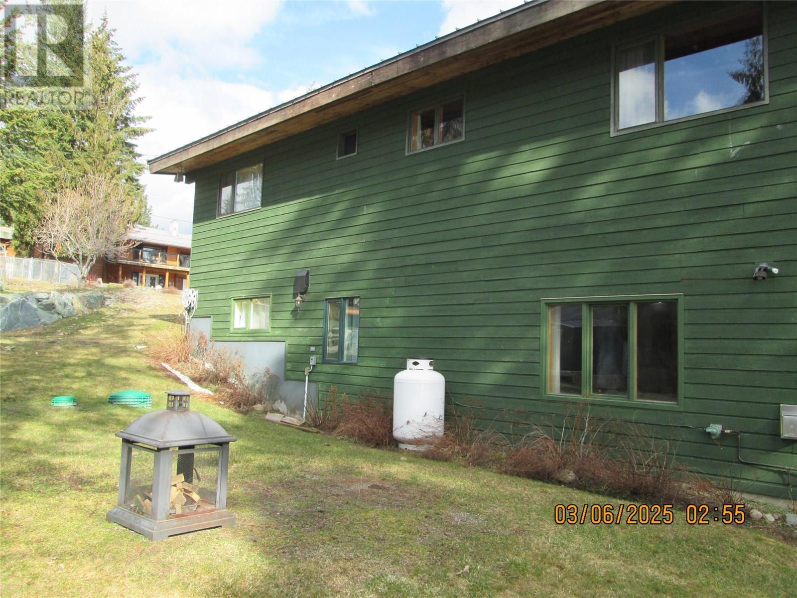 Photo 48 of 5305 Meadow Creek Crescent, Celista BC