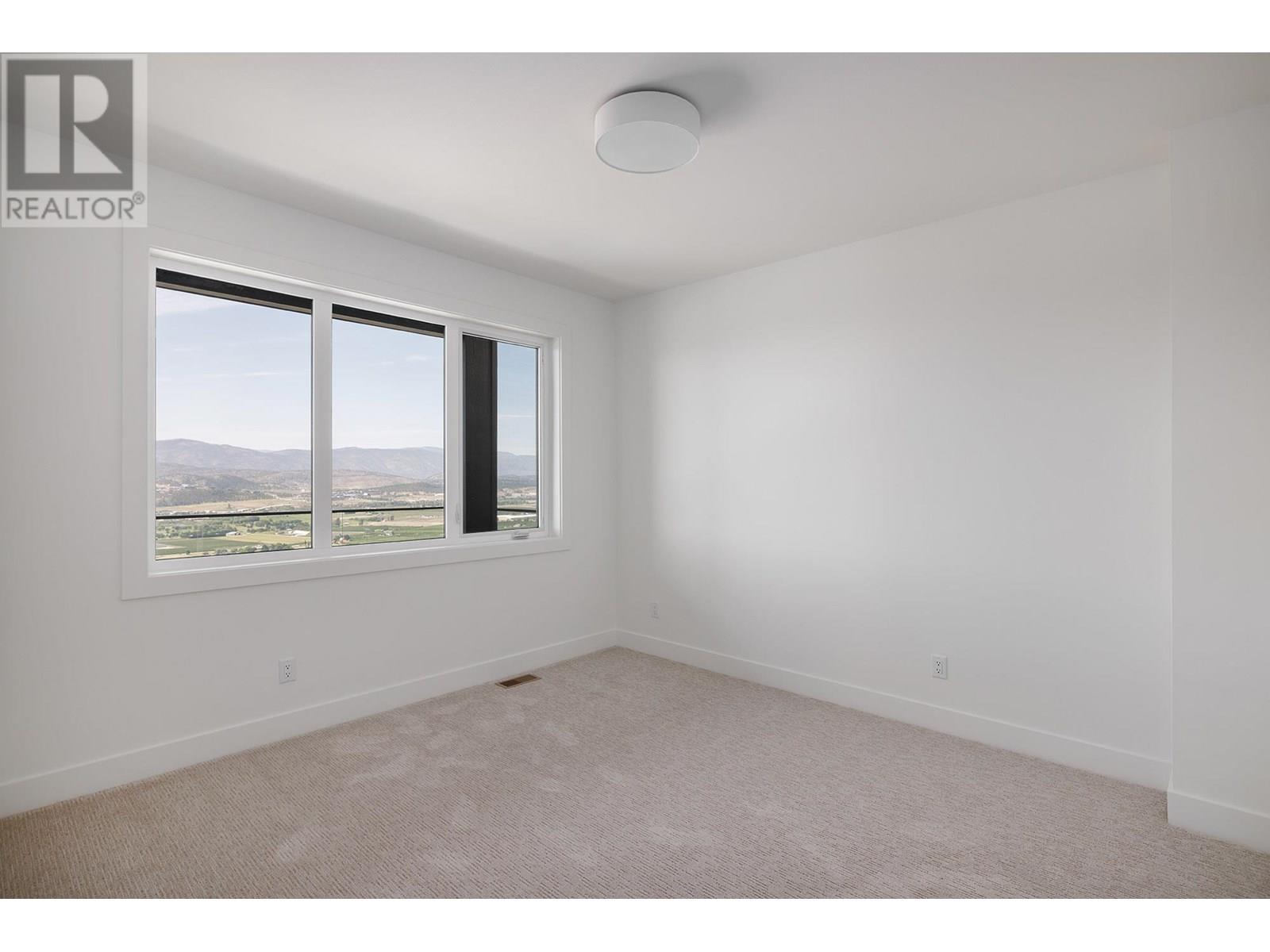 Photo 10 of 2048 Kentucky Crescent, Kelowna BC