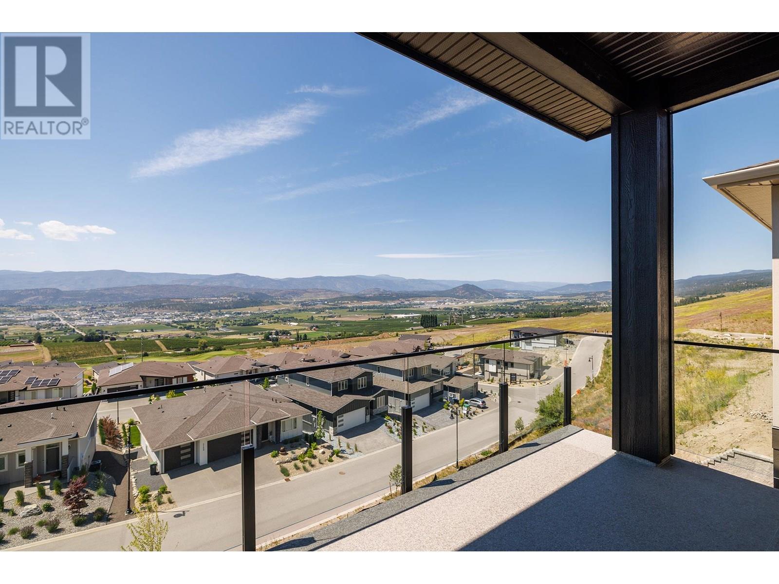 Photo 18 of 2048 Kentucky Crescent, Kelowna BC