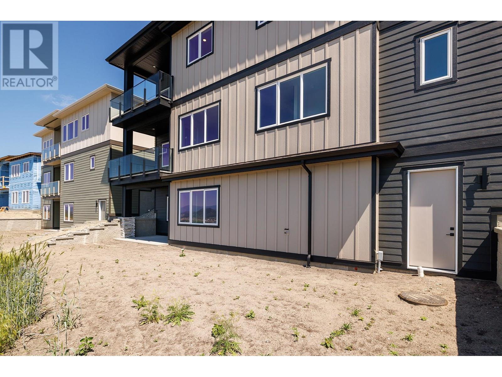Photo 29 of 2048 Kentucky Crescent, Kelowna BC