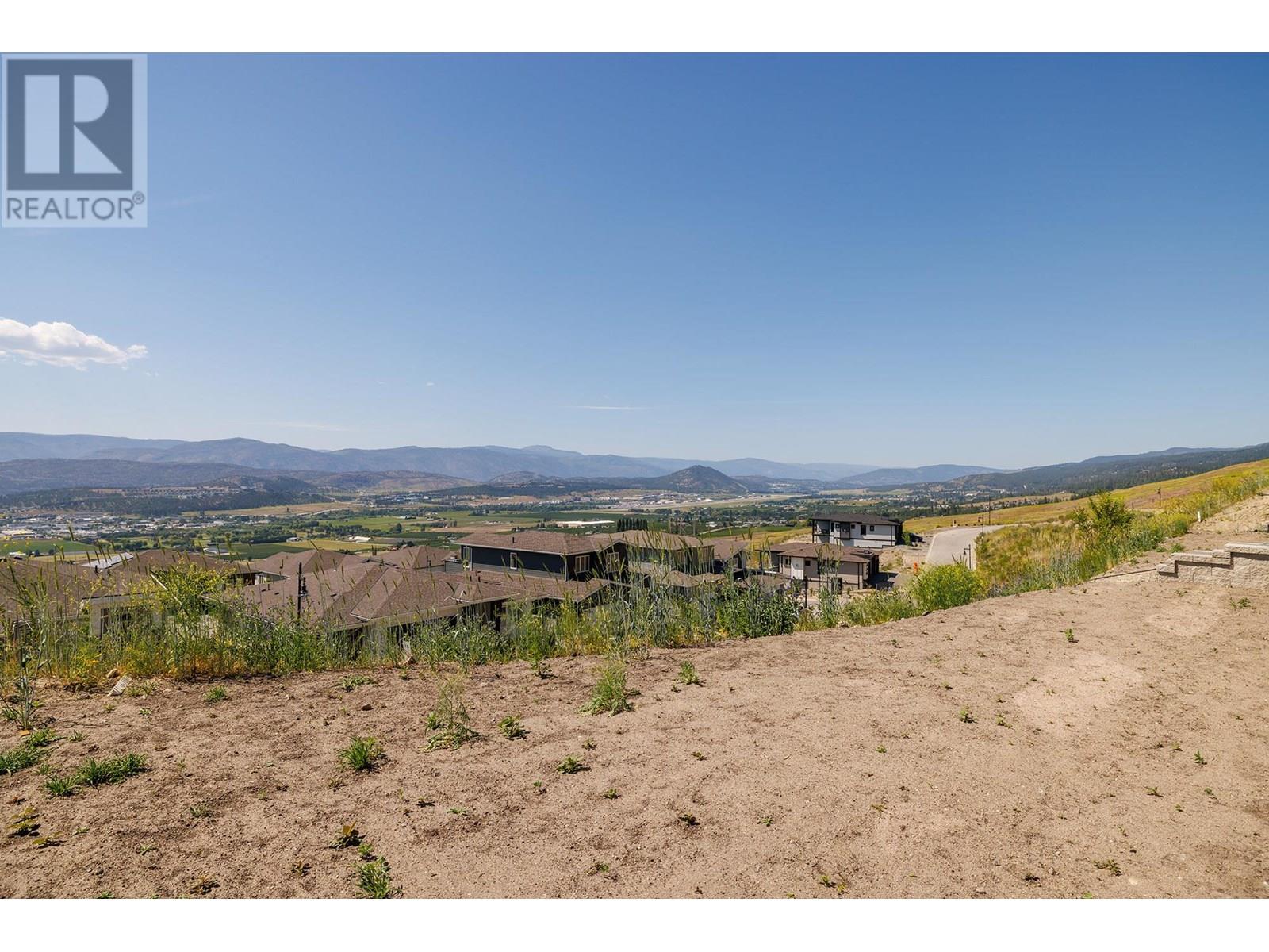 Photo 13 of 2048 Kentucky Crescent, Kelowna BC