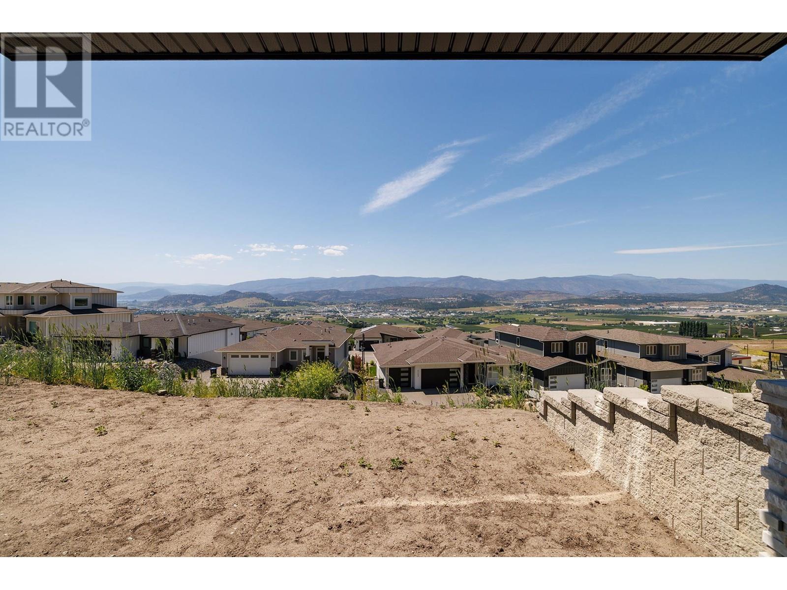 Photo 16 of 2048 Kentucky Crescent, Kelowna BC