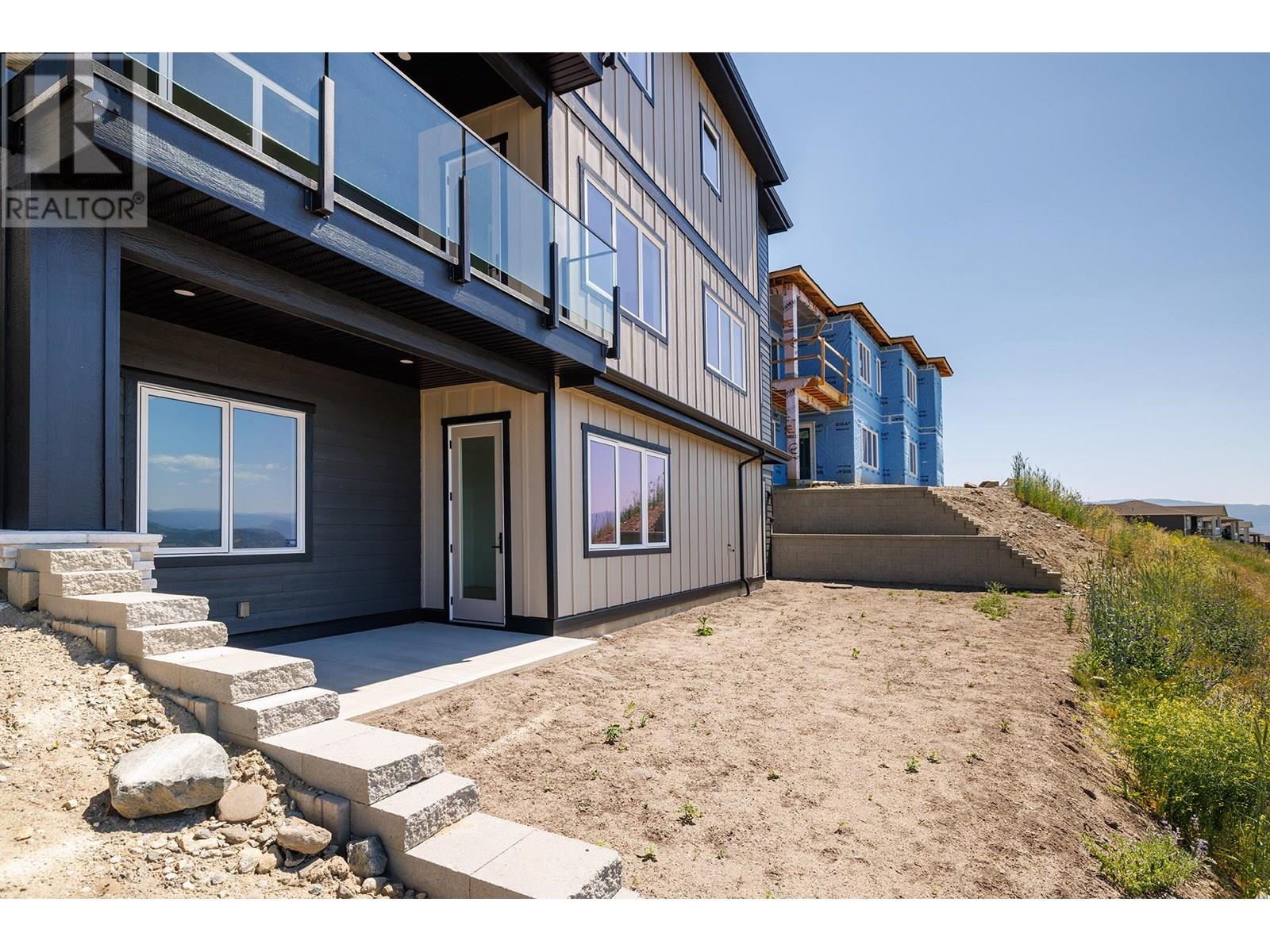Photo 19 of 2048 Kentucky Crescent, Kelowna BC
