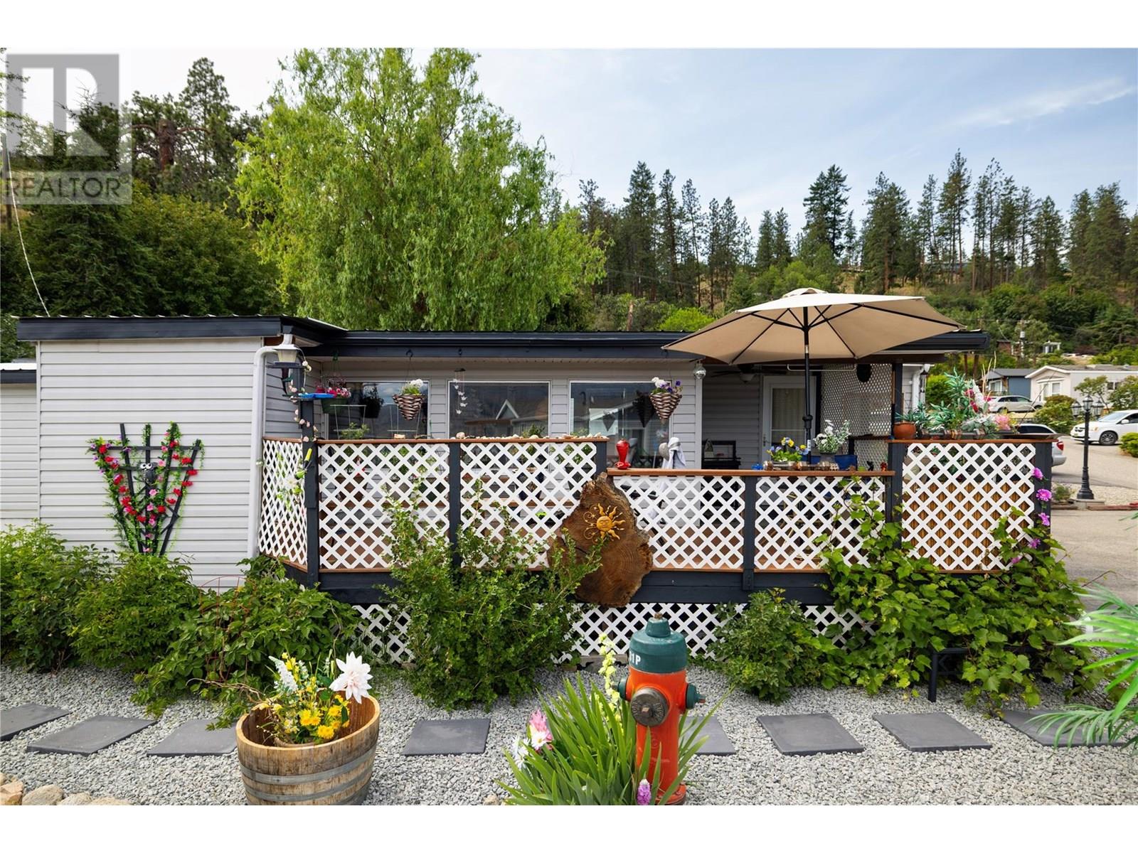 24 6711 Highway 97 Highway South, Peachland