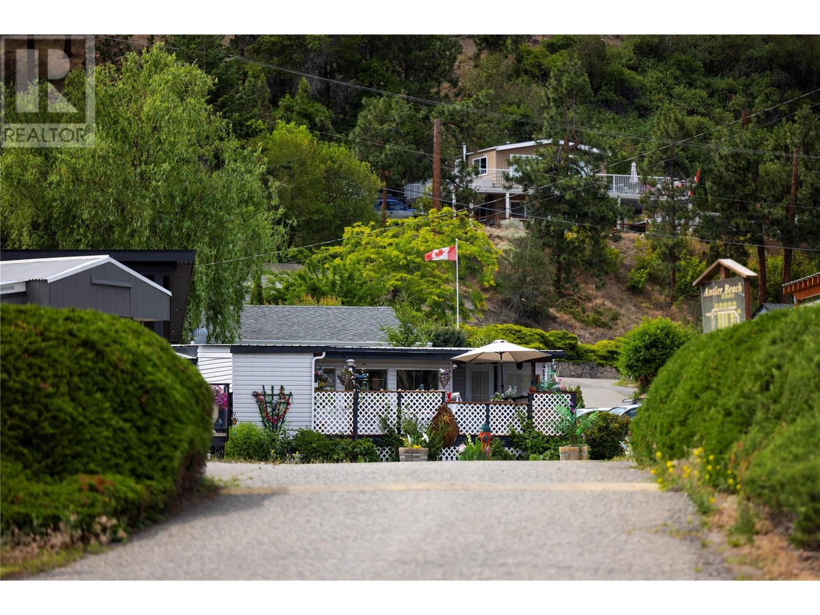24 6711 Highway 97 Highway South, Peachland